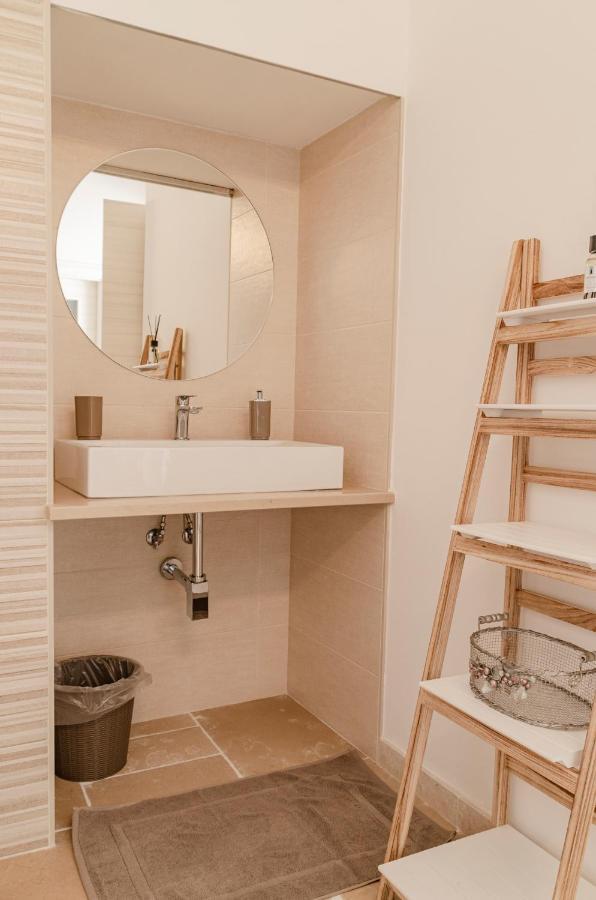 Apulialux Marietta Luxury House - Centro Storico Leilighet Brindisi Eksteriør bilde