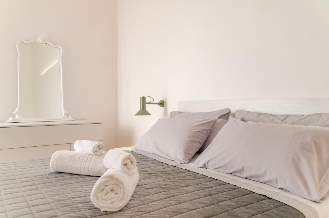 Apulialux Marietta Luxury House - Centro Storico Leilighet Brindisi Eksteriør bilde